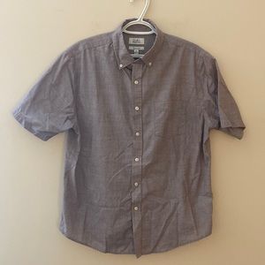 *SOLD* Men’s Croft and Barrow Button-up Short Sleeve Shirt